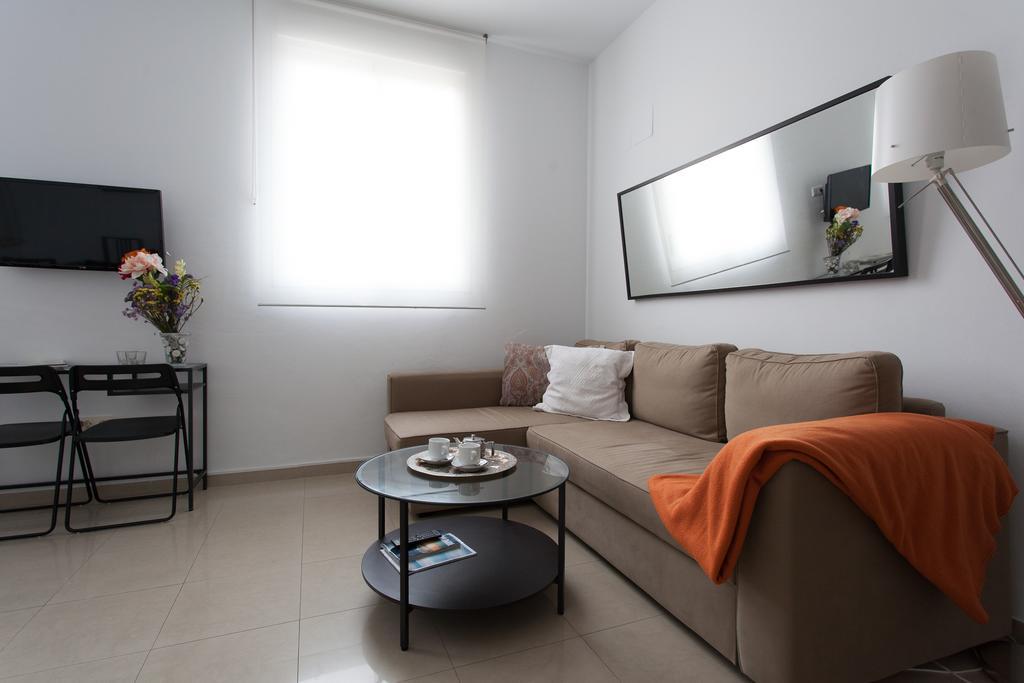 Apartamentos Diaber San Leandro Sevilla Pokoj fotografie