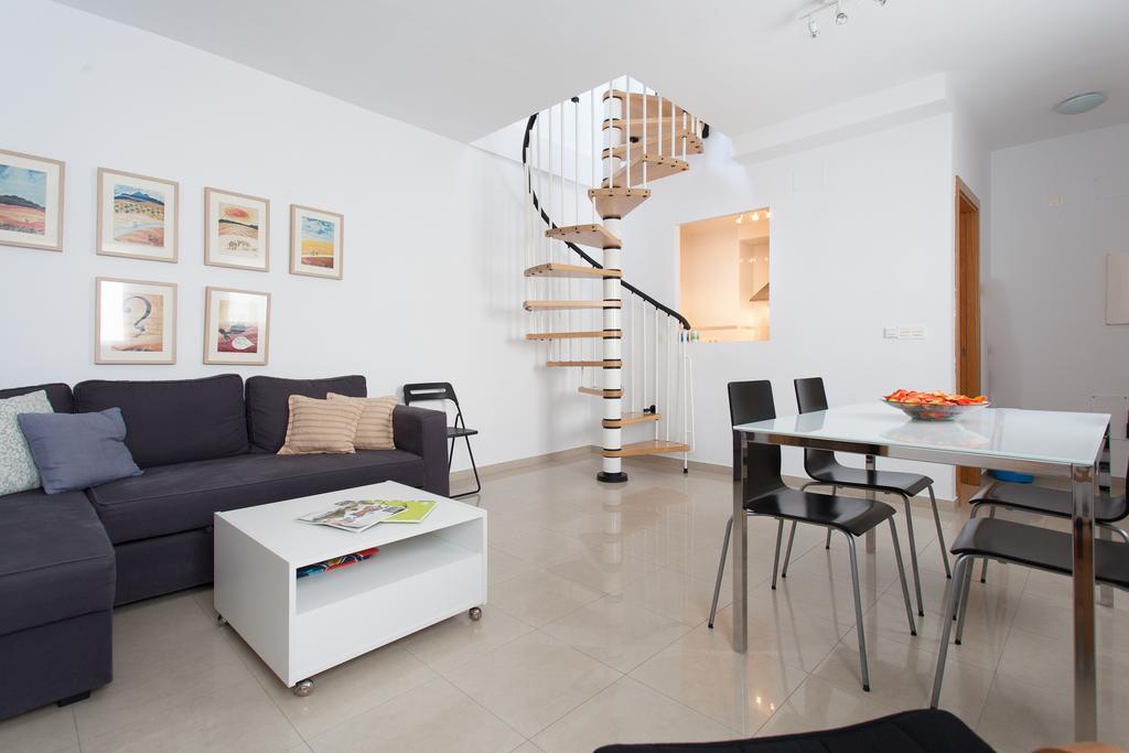 Apartamentos Diaber San Leandro Sevilla Pokoj fotografie